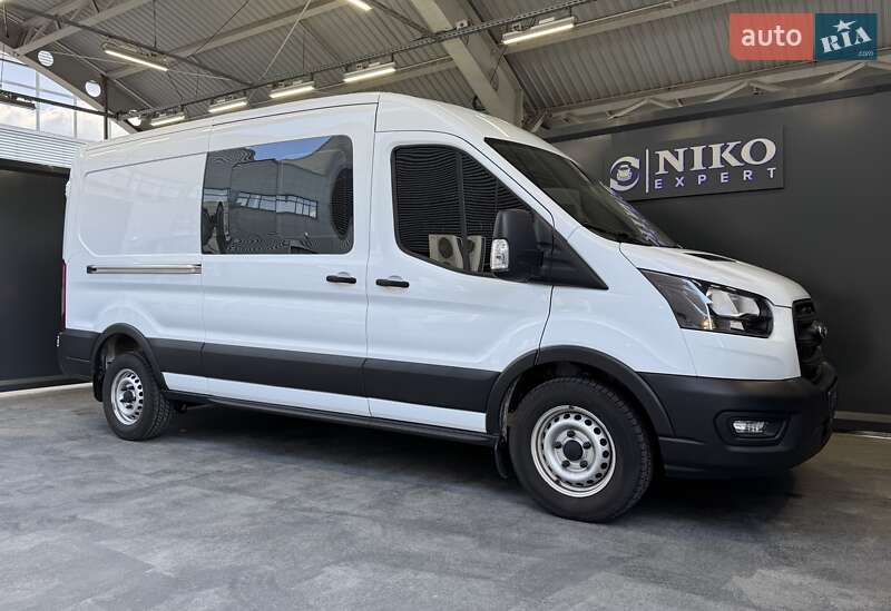 Грузопассажирский фургон Ford Transit 2023 в Киеве