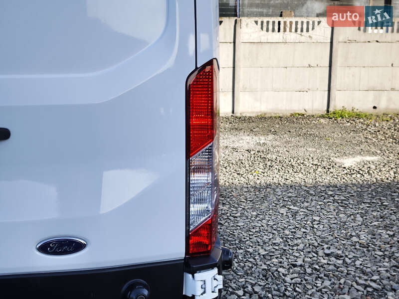 Вантажний фургон Ford Transit 2020 в Луцьку