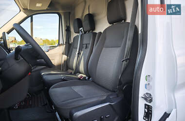 Вантажний фургон Ford Transit 2020 в 