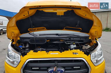 Грузопассажирский фургон Ford Transit 2020 в 