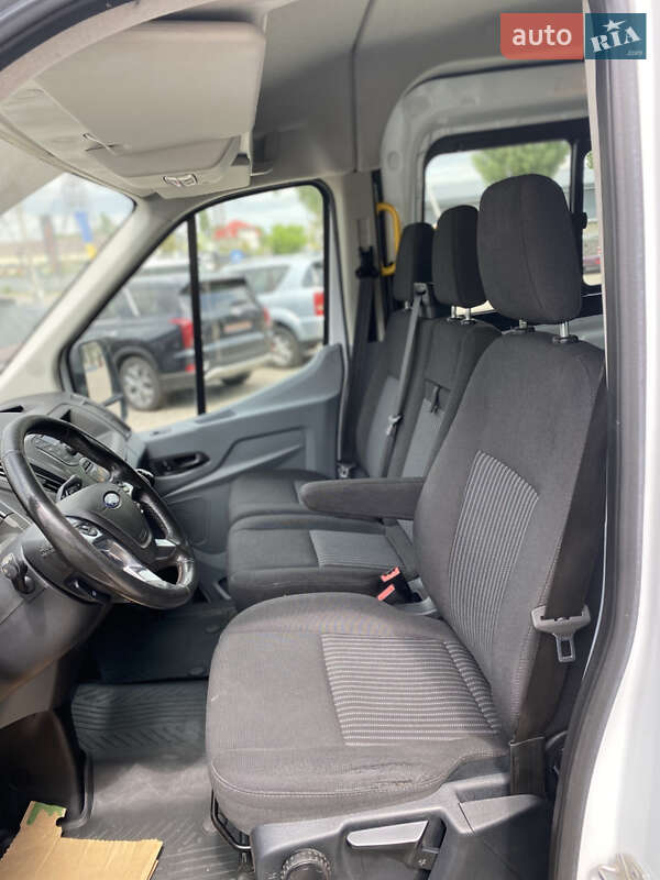Грузопассажирский фургон Ford Transit 2018 в Киеве