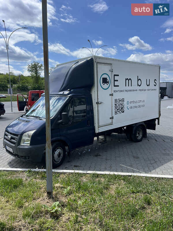 Грузовой фургон Ford Transit 2008 в Черновцах