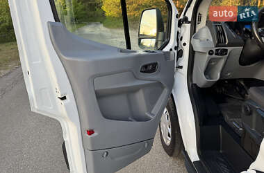 Грузовой фургон Ford Transit 2018 в 