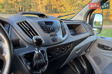 Грузовой фургон Ford Transit 2018 в 