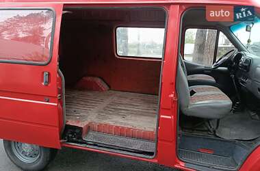 Грузовой фургон Ford Transit 1999 в 