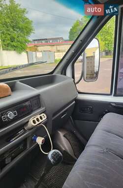 Грузовой фургон Ford Transit 1986 в 