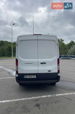 Грузовой фургон Ford Transit 2016 в 