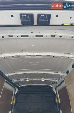 Грузовой фургон Ford Transit 2016 в 