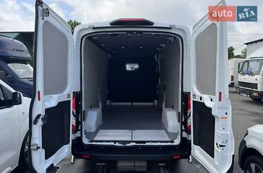 Грузовой фургон Ford Transit 2020 в 