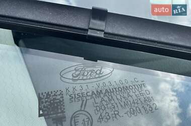 Грузовой фургон Ford Transit 2020 в 