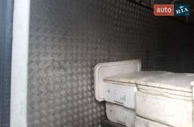 Грузовой фургон Ford Transit 2005 в 