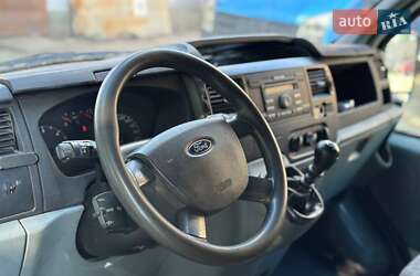 Грузовой фургон Ford Transit 2013 в 