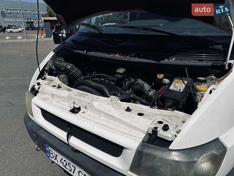 Грузопассажирский фургон Ford Transit 2000 в Киеве