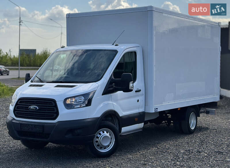 Вантажний фургон Ford Transit 2019 в Луцьку