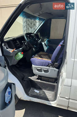 Грузовой фургон Ford Transit 2007 в 
