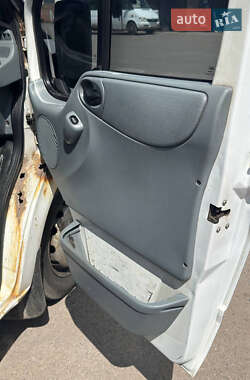 Грузовой фургон Ford Transit 2007 в 