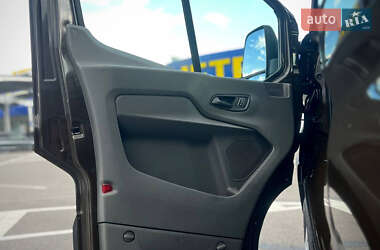 Вантажний фургон Ford Transit 2020 в 