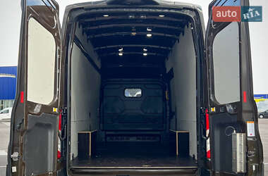 Вантажний фургон Ford Transit 2020 в 