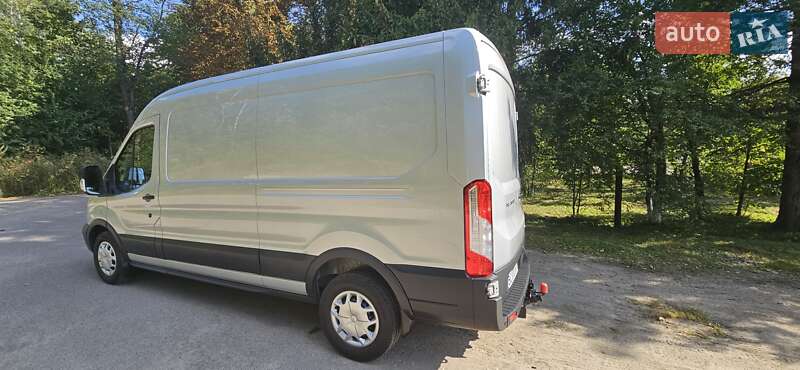 Грузовой фургон Ford Transit 2016 в Старом Самборе