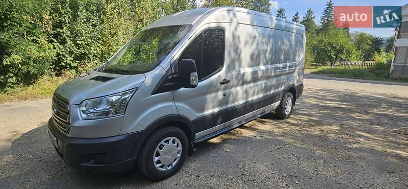 Грузовой фургон Ford Transit 2016 в Старом Самборе