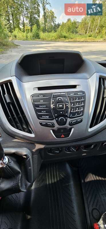 Грузовой фургон Ford Transit 2016 в Старом Самборе
