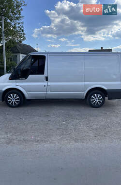 Грузовой фургон Ford Transit 2000 в 