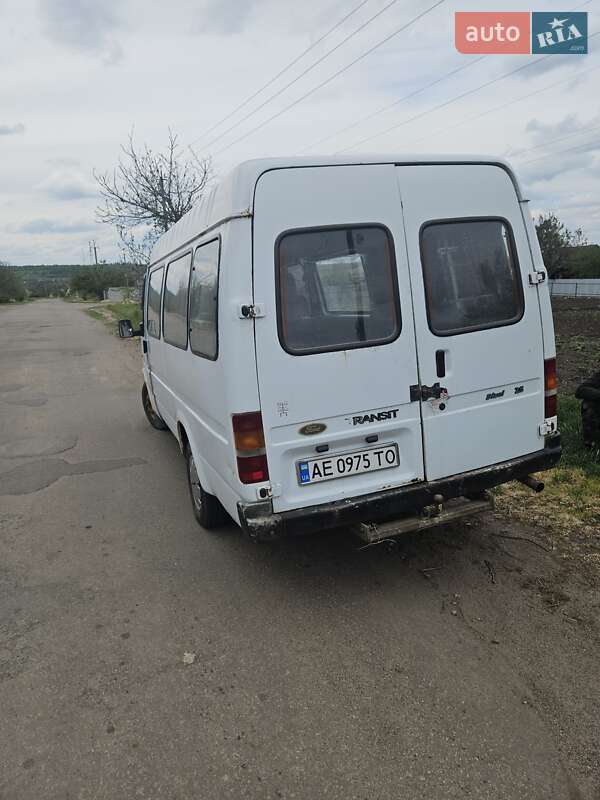 Мікроавтобус Ford Transit 1991 в Устинівці
