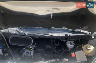 Грузовой фургон Ford Transit 2015 в 