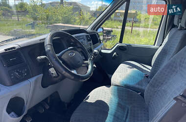 Грузовой фургон Ford Transit 2011 в 