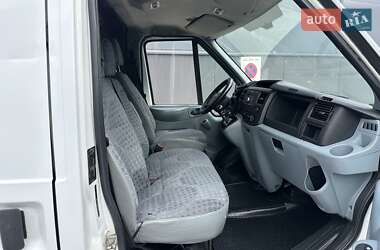 Грузовой фургон Ford Transit 2011 в 
