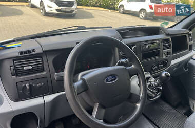Грузовой фургон Ford Transit 2013 в 