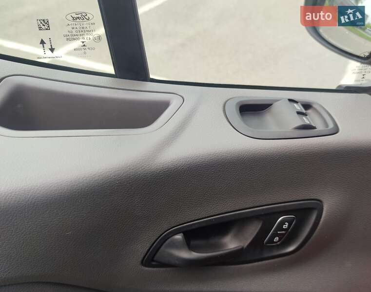 Вантажний фургон Ford Transit 2020 в Ковелі