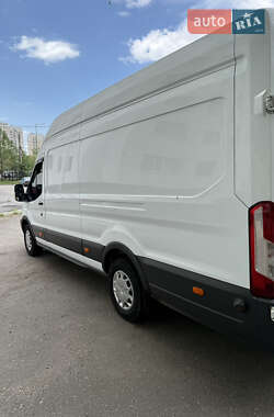 Грузовой фургон Ford Transit 2017 в 