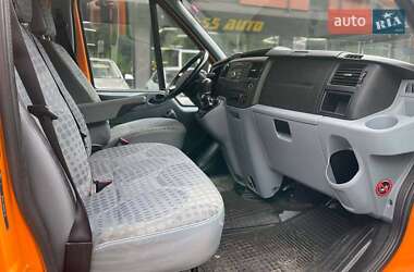 Минивэн Ford Transit 2011 в 
