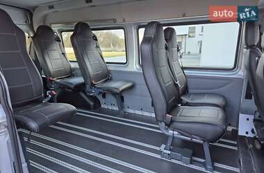 Мікроавтобус Ford Transit 2013 в 