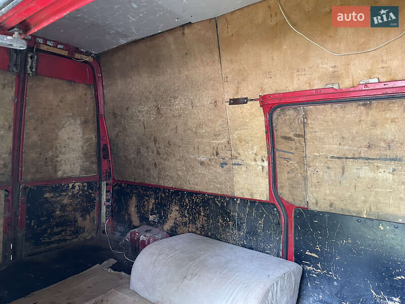 Вантажний фургон Ford Transit 1997 в Могилів-Подільському