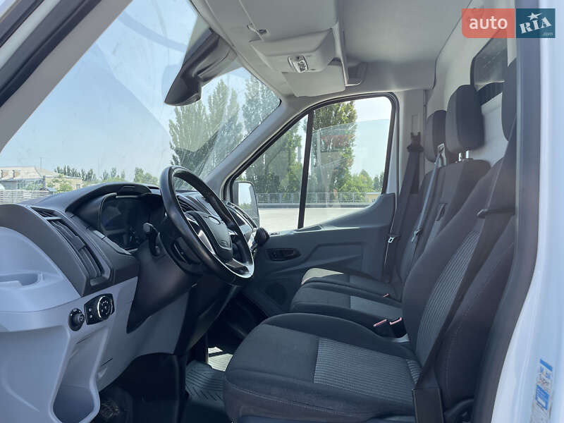 Вантажний фургон Ford Transit 2018 в Києві