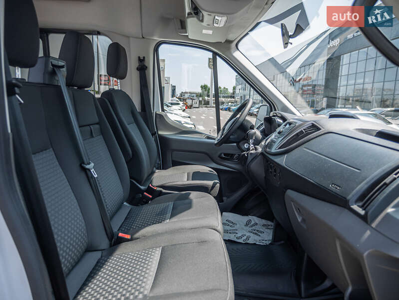 Микроавтобус Ford Transit 2023 в Киеве