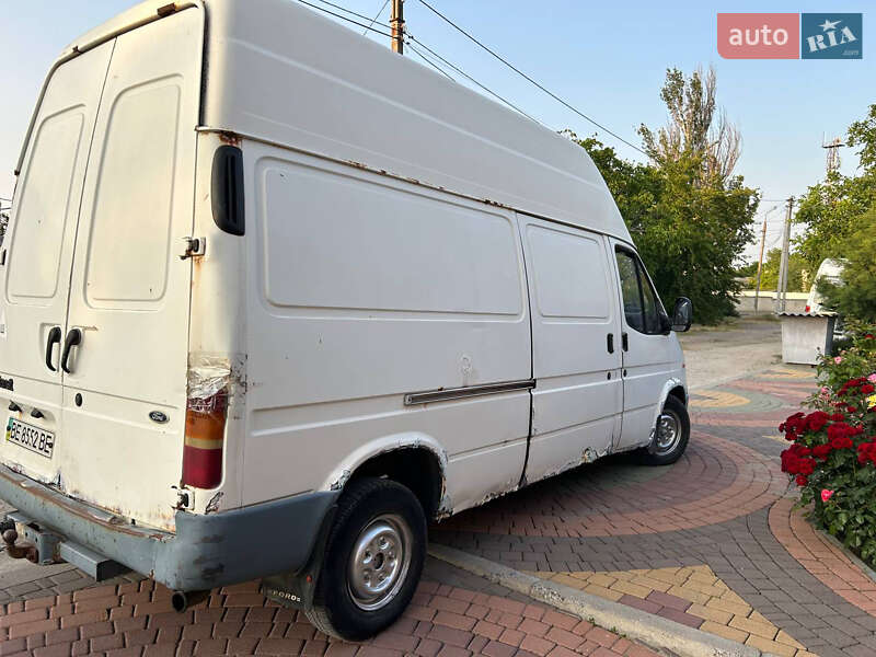 Грузовой фургон Ford Transit 2000 в Николаеве