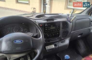 Грузовой фургон Ford Transit 2005 в 