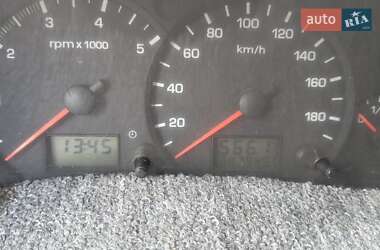 Грузовой фургон Ford Transit 2005 в 