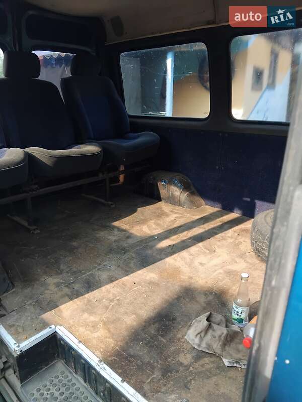 Грузовой фургон Ford Transit 1996 в Куликовке