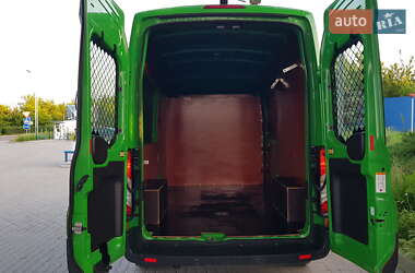 Грузовой фургон Ford Transit 2019 в 