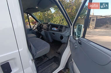 Вантажний фургон Ford Transit 2006 в 