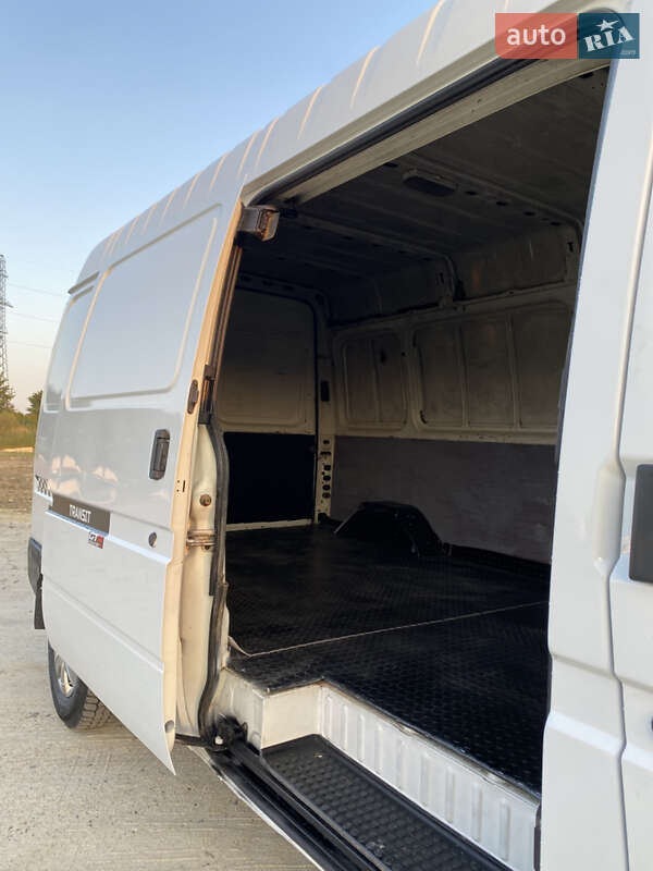 Грузовой фургон Ford Transit 1996 в Дрогобыче