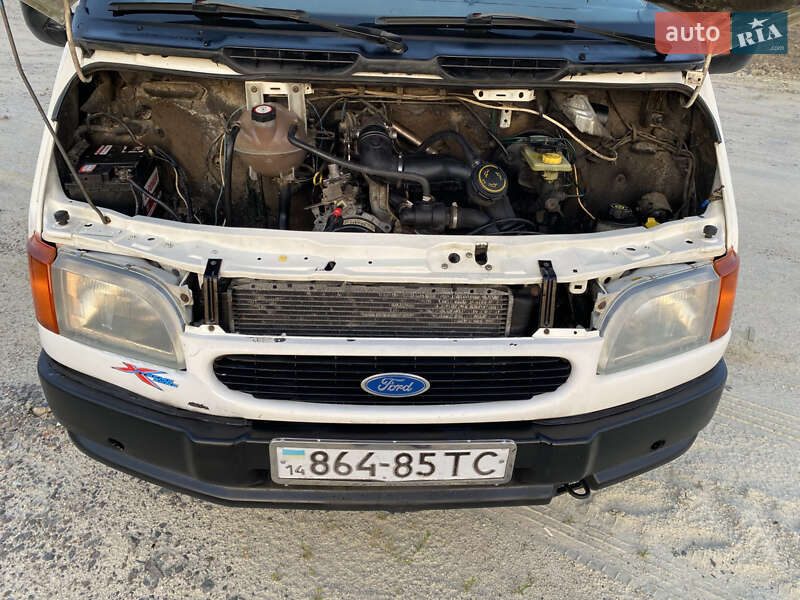 Грузовой фургон Ford Transit 1996 в Дрогобыче