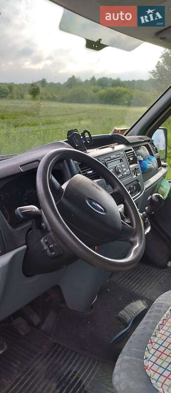 Вантажний фургон Ford Transit 2008 в Києві