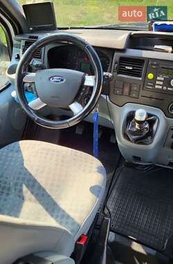 Микроавтобус Ford Transit 2013 в 