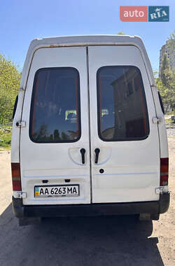 Грузовой фургон Ford Transit 1999 в 