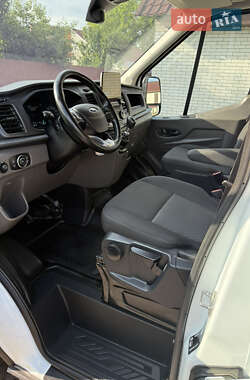 Вантажний фургон Ford Transit 2021 в 